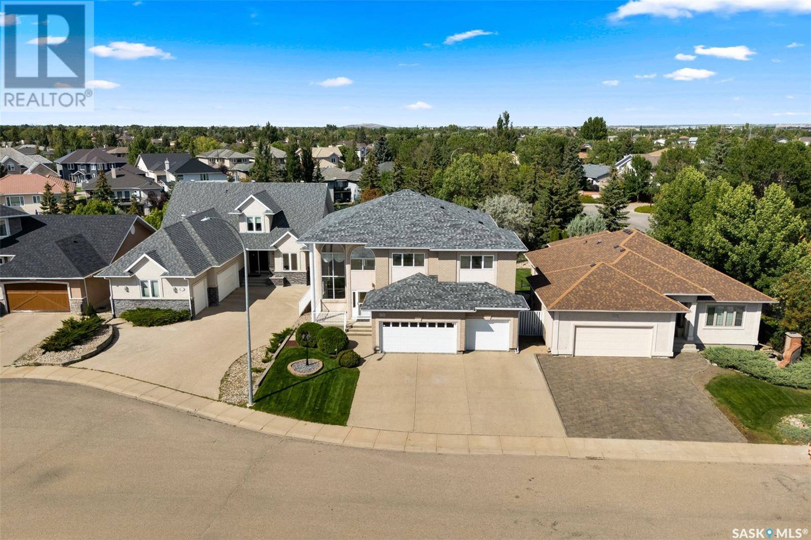 Regina, SK S4V3B5,6006 Wascana COURT