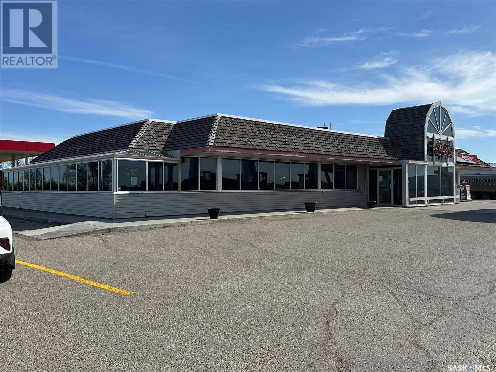 Moose Jaw, SK S6H8A6,450 North Service ROAD