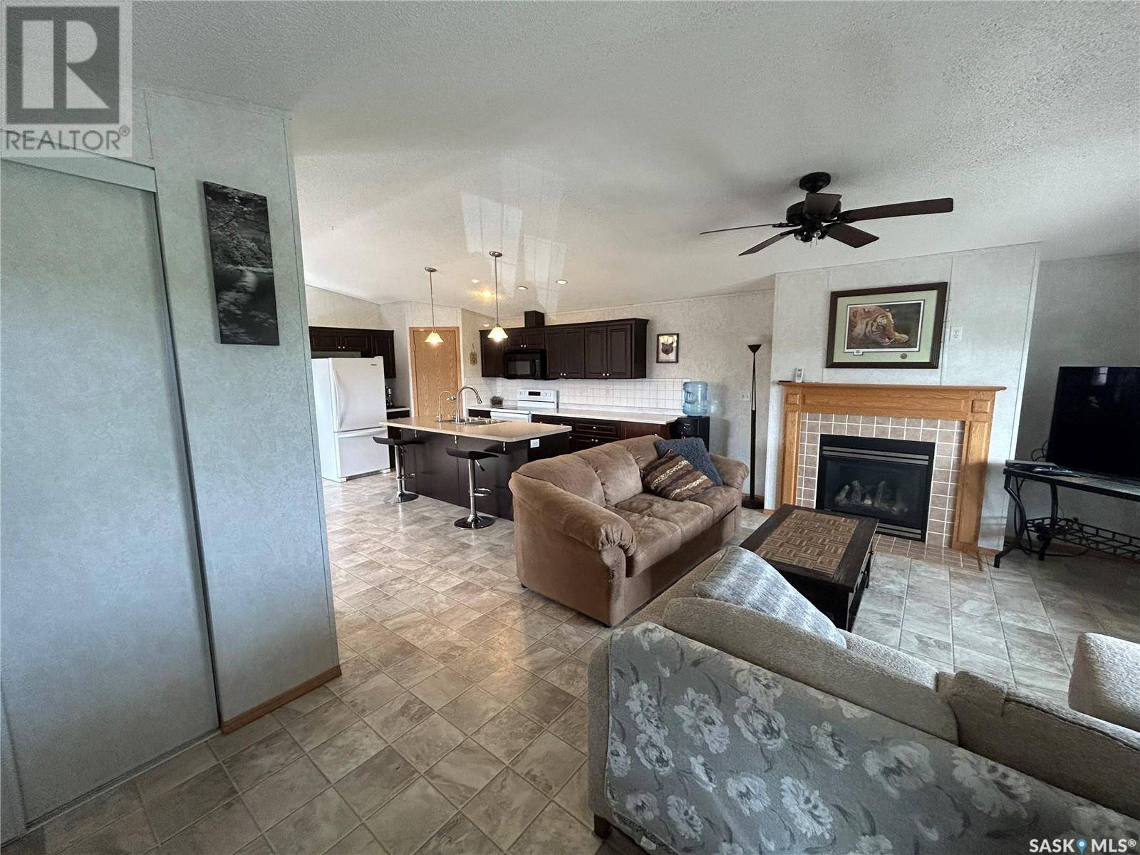 Macoun, SK S0C1P0,187 Robinson AVENUE