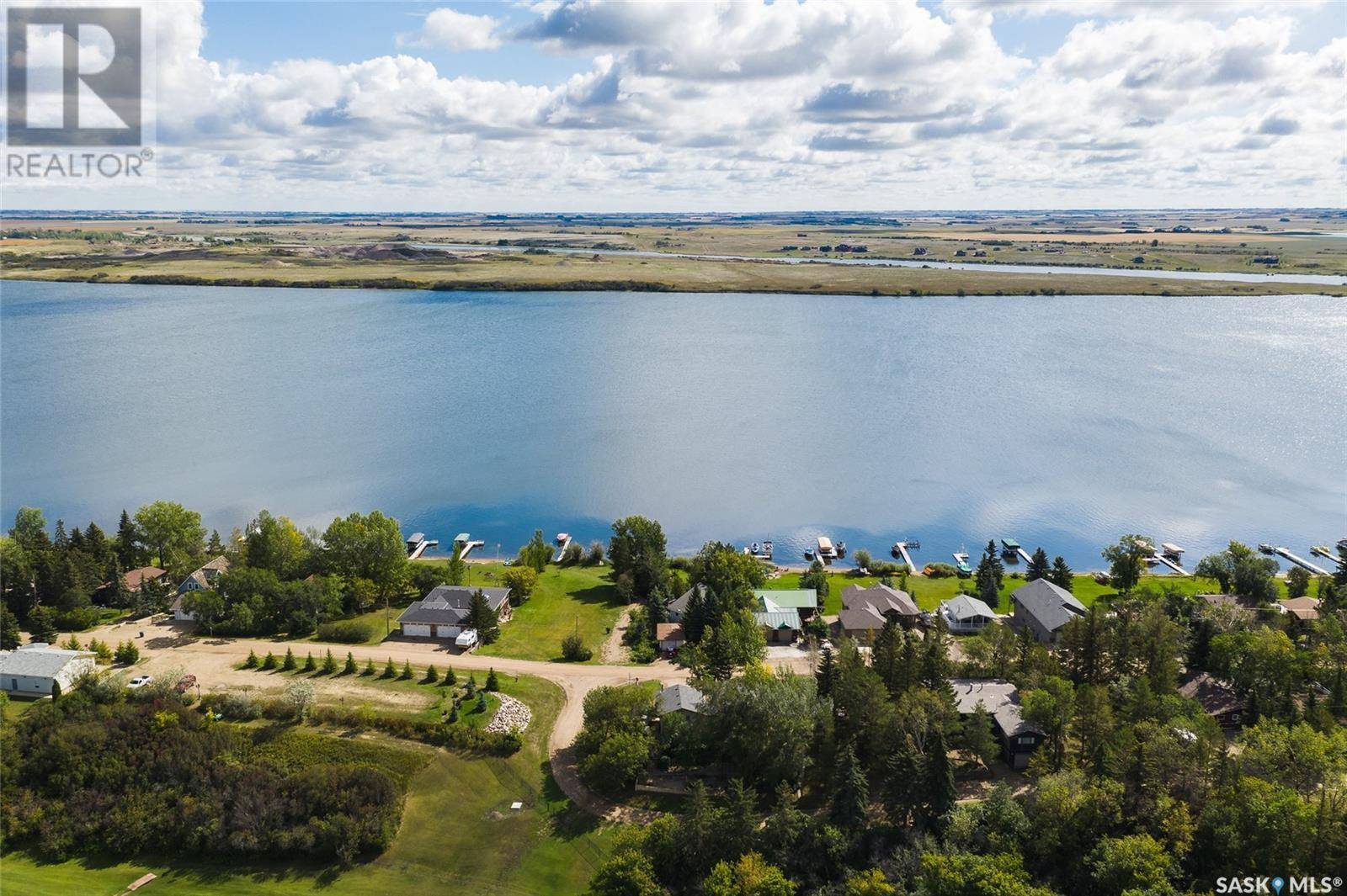 Shields, SK S7C0A3,7 Sunterra DRIVE