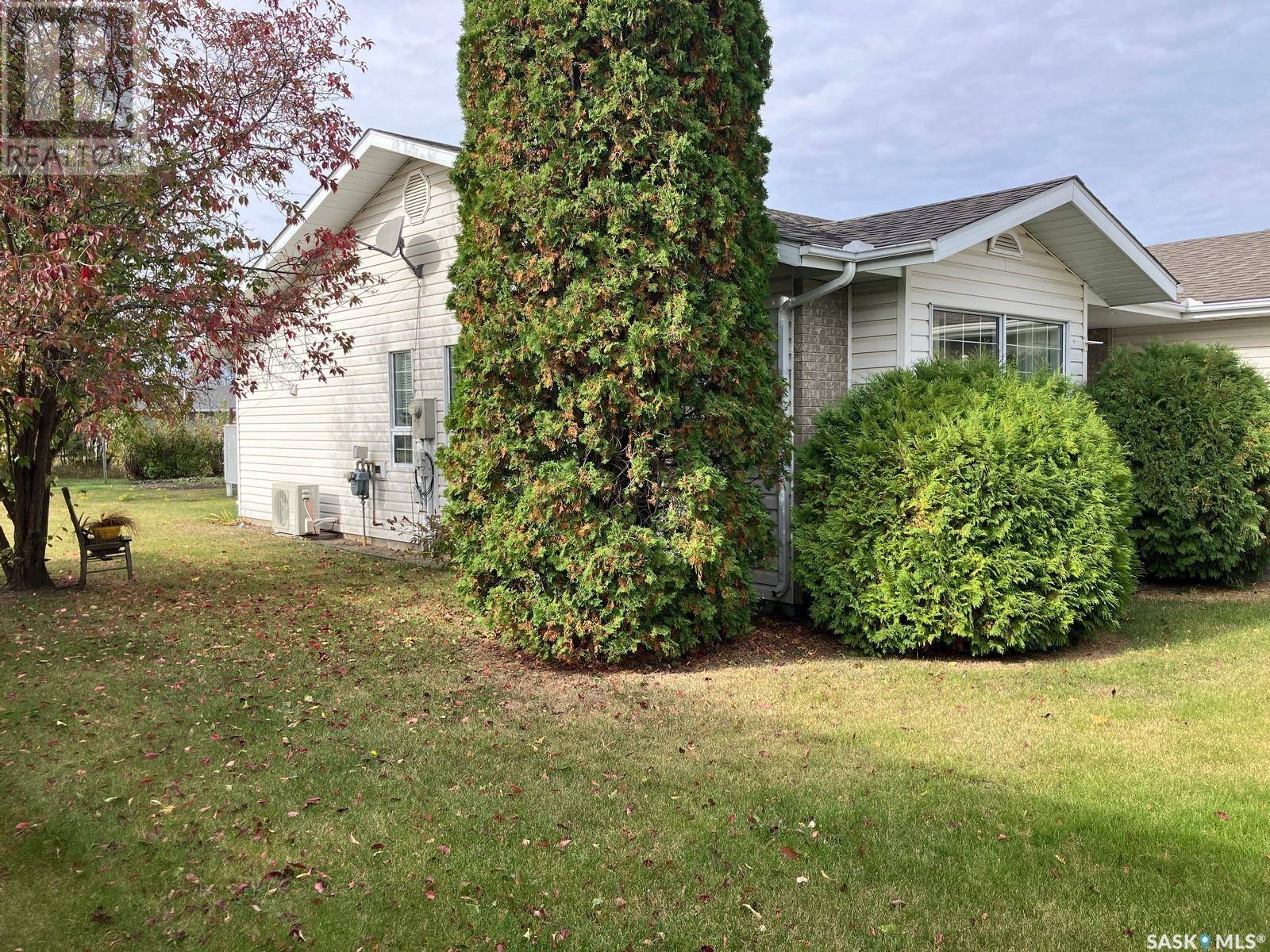 Nipawin, SK S0E1E0,324 5th STREET N