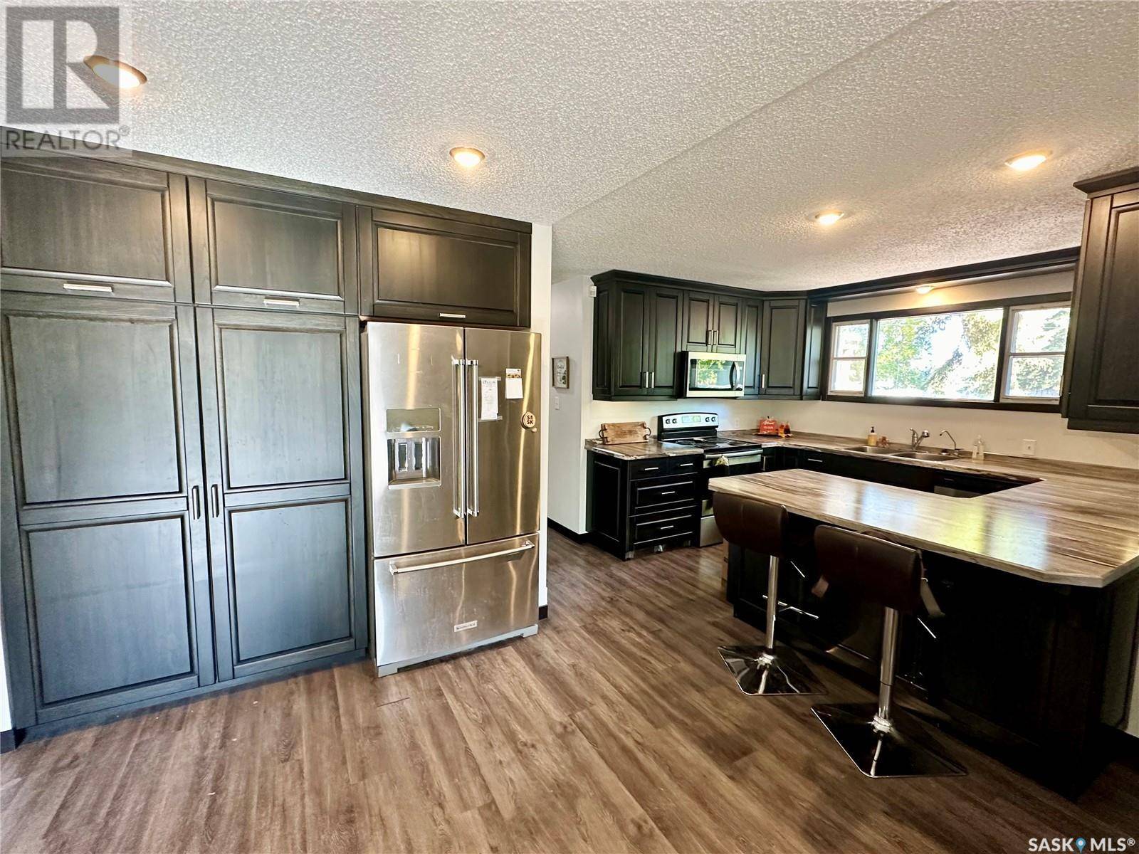 North Battleford, SK S9A1X8,1512 106th STREET