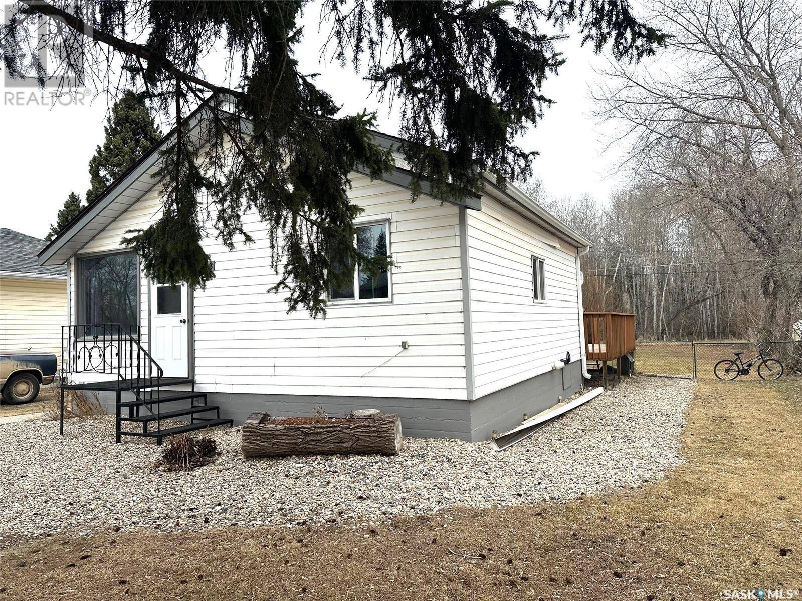 Hudson Bay, SK S0E0Y0,308 Albert STREET