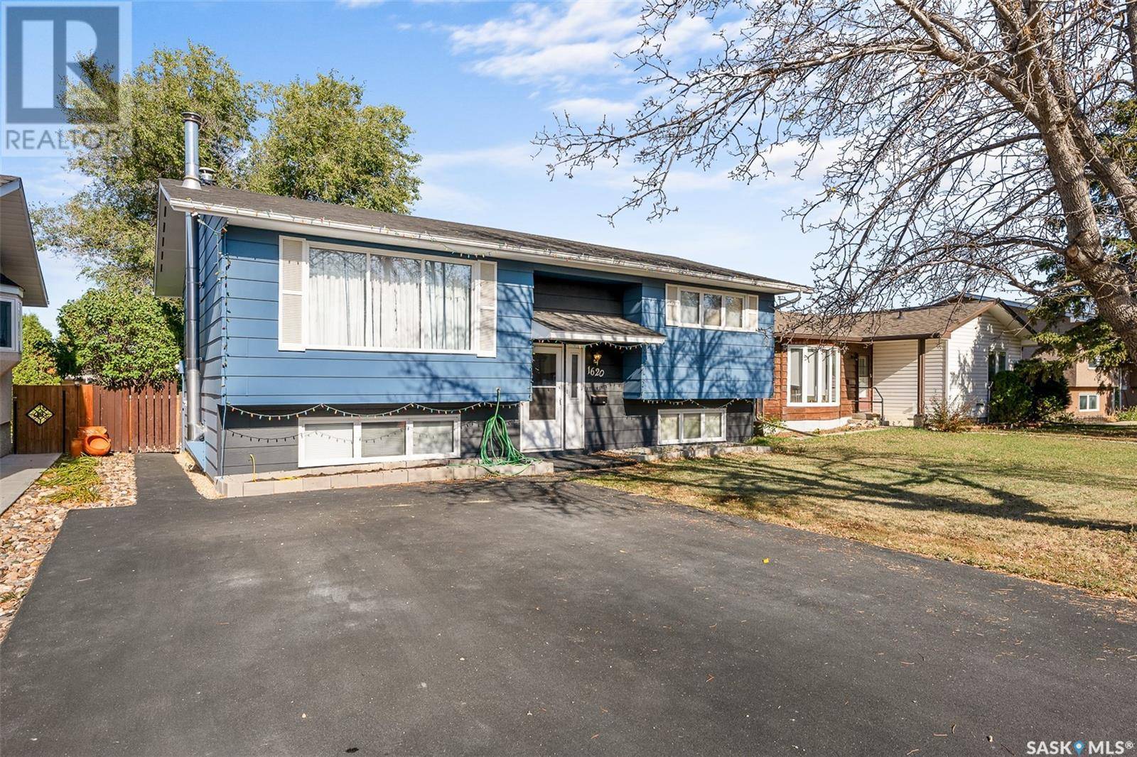 Moose Jaw, SK S6K1A6,1620 Hastings STREET