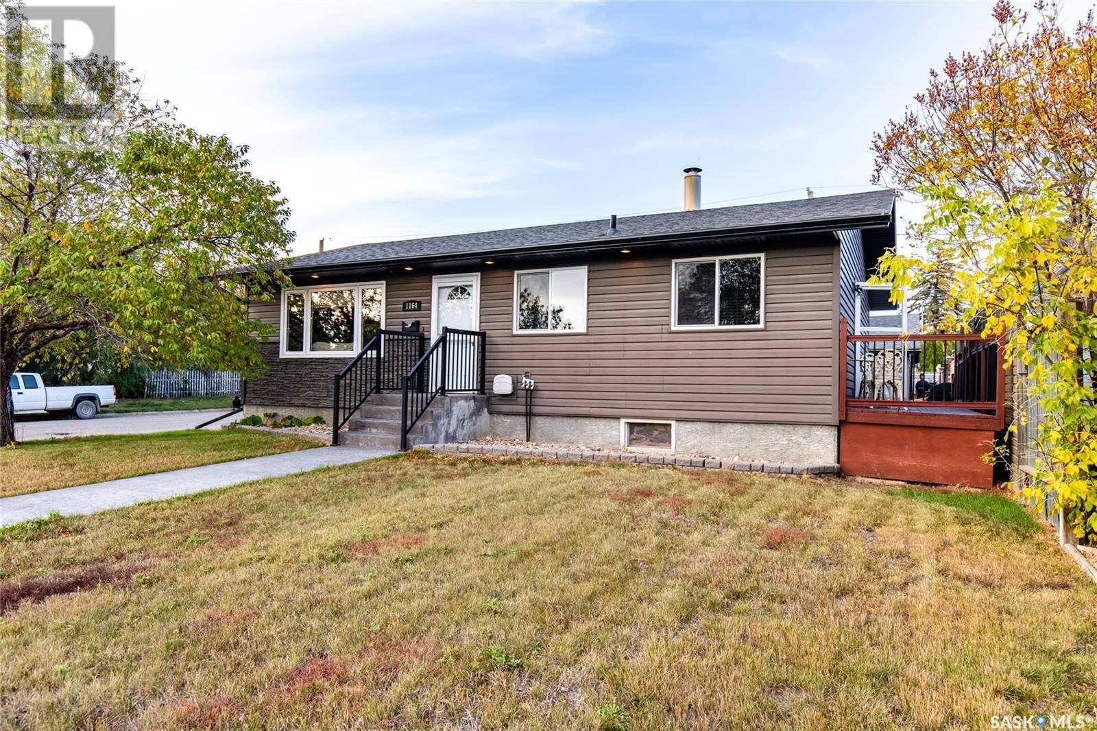 Moose Jaw, SK S6H2J2,1164 Hochelaga STREET W