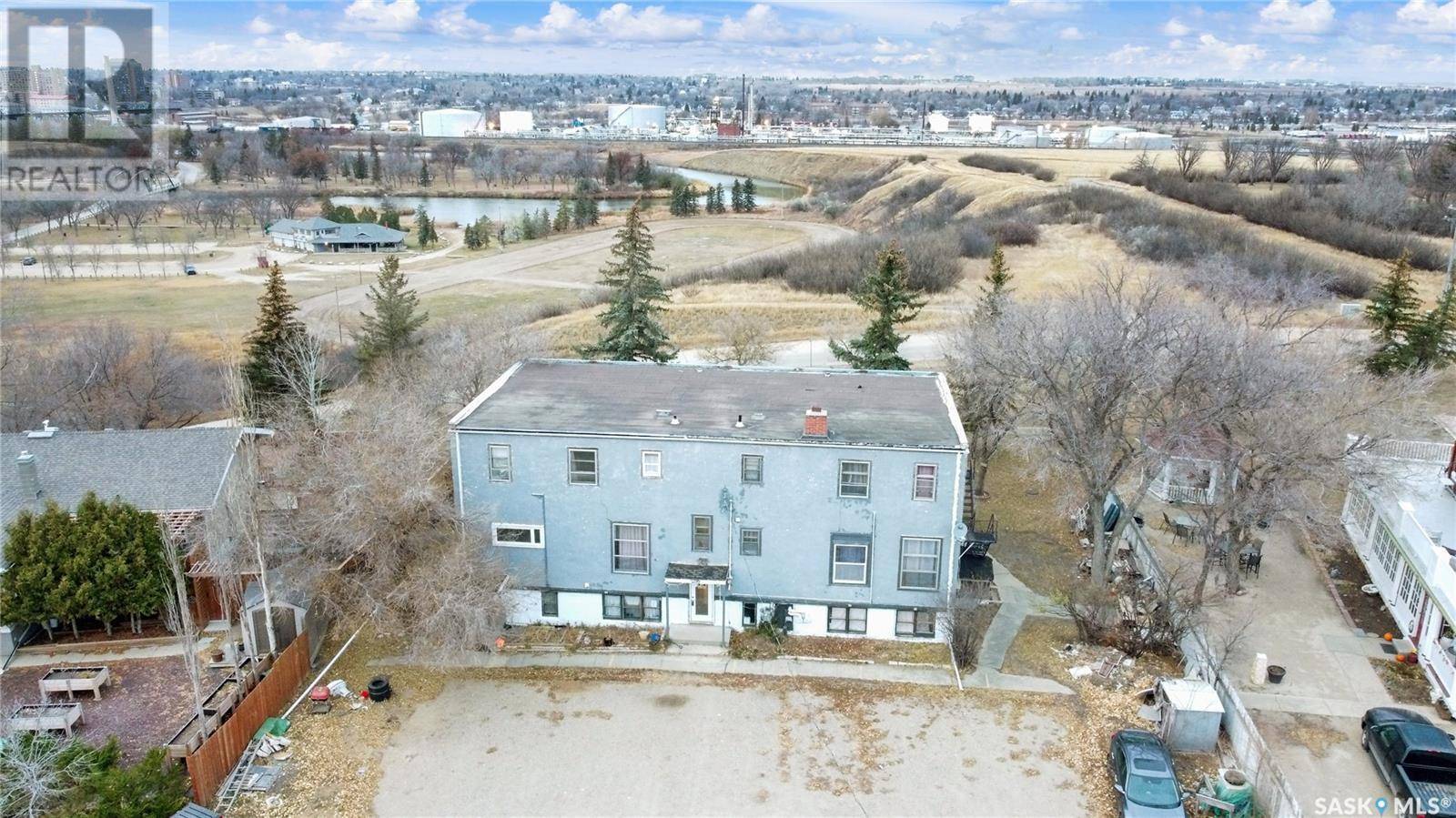 Moose Jaw, SK S6H6A4,680 ALDERSGATE STREET