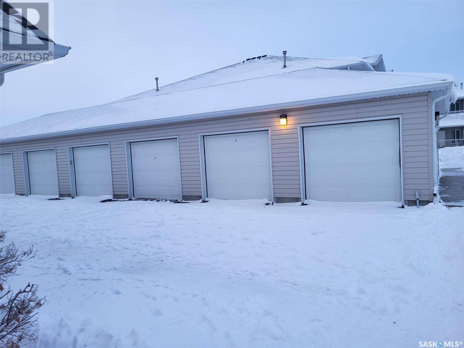 Regina, SK S4V3A9,4034 Buckingham DRIVE E