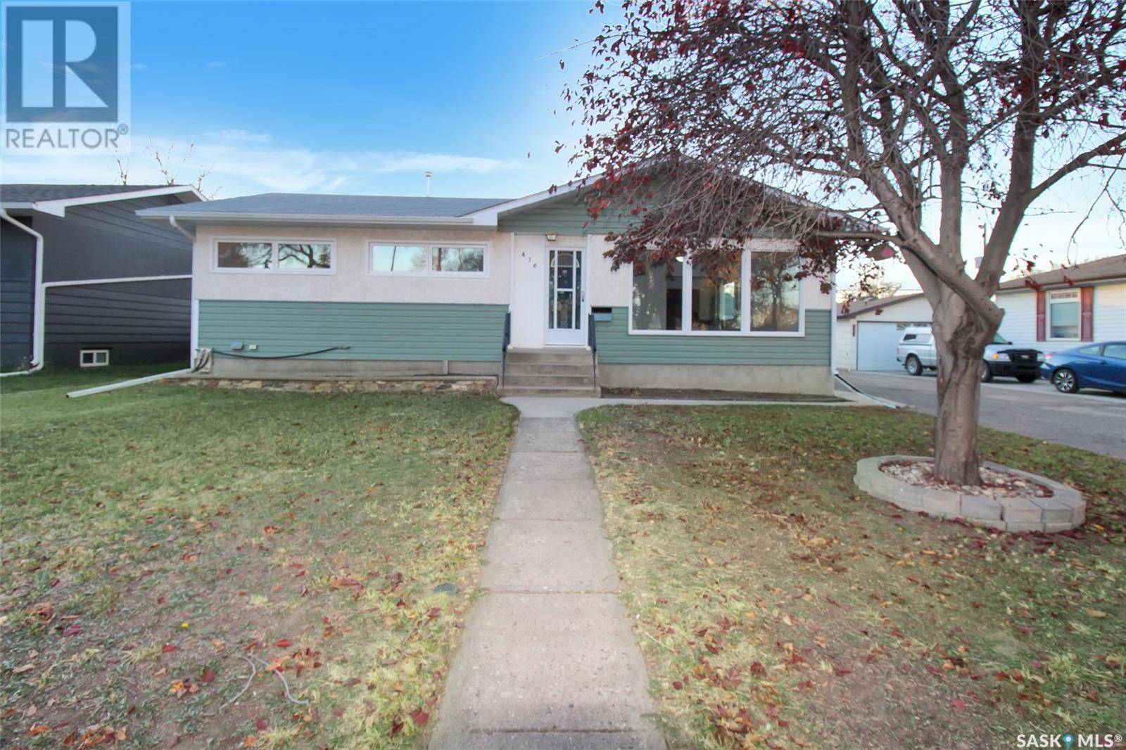 Swift Current, SK S9H3J6,416 2nd AVENUE SE