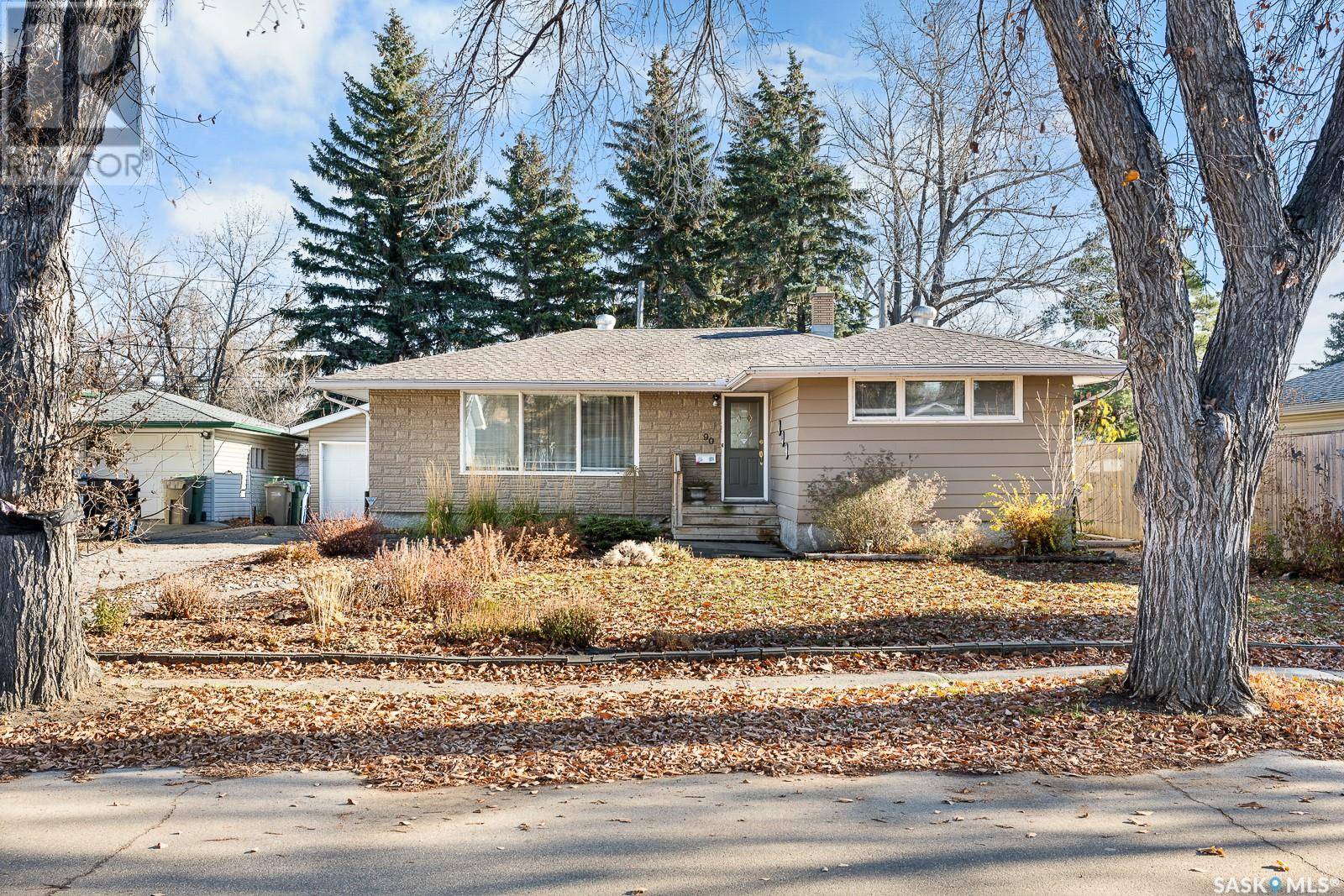 Regina, SK S4S3X9,90 Darke CRESCENT