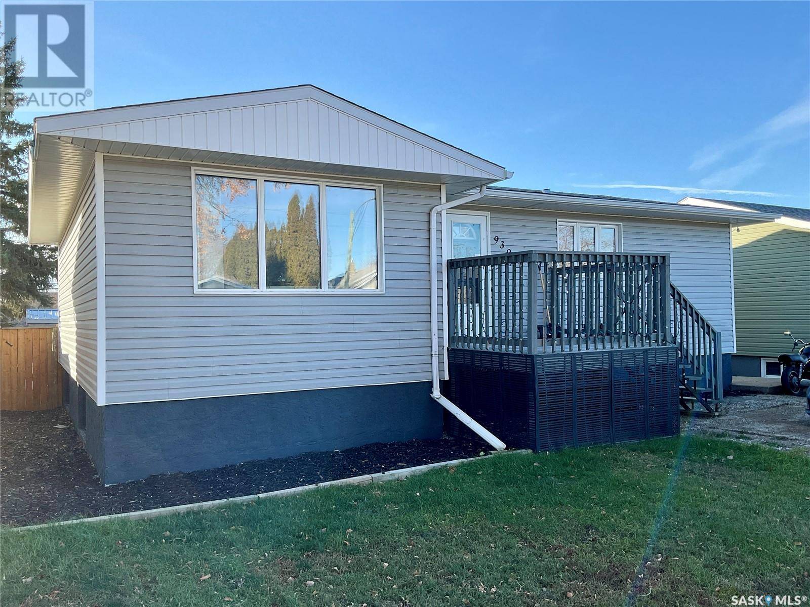 Moose Jaw, SK S6H2Z1,939 BROWN STREET