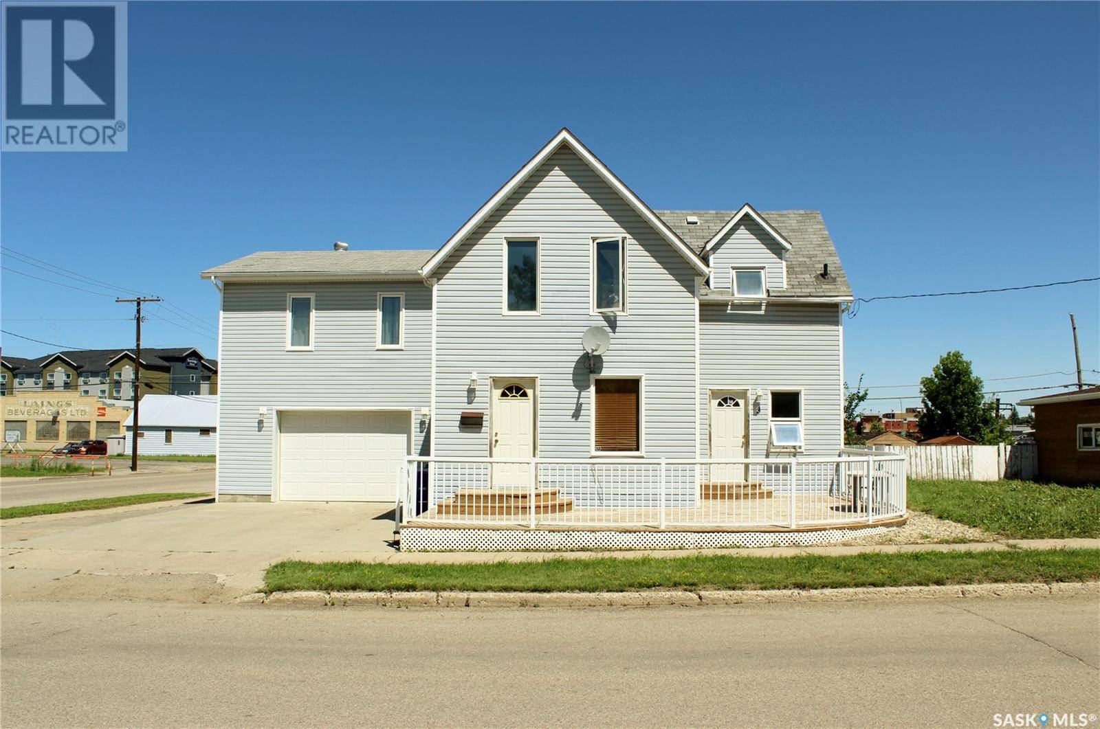 Weyburn, SK S4H1W7,3 2nd AVENUE