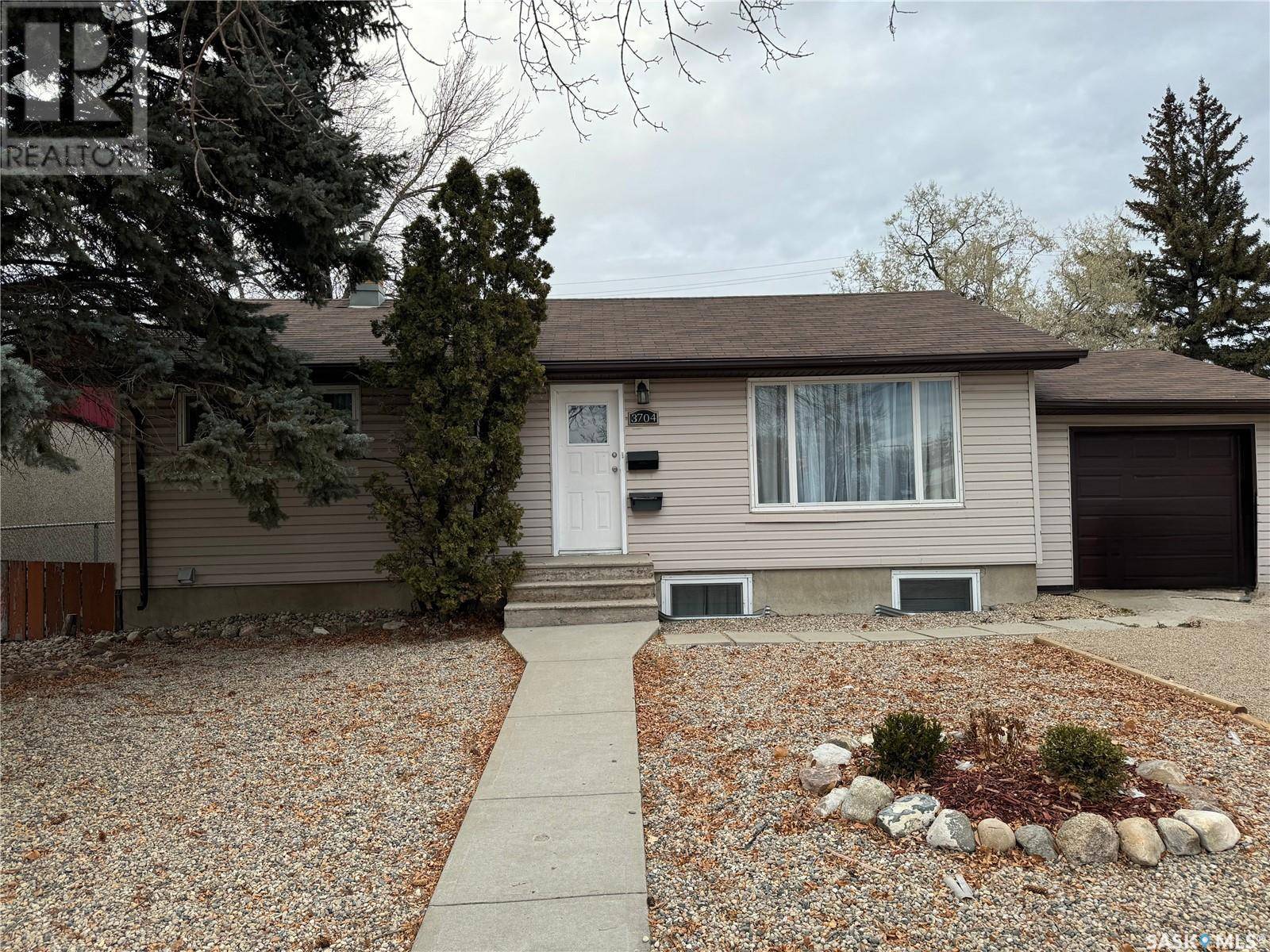 Regina, SK S4R4A6,3704 SHERWOOD DRIVE