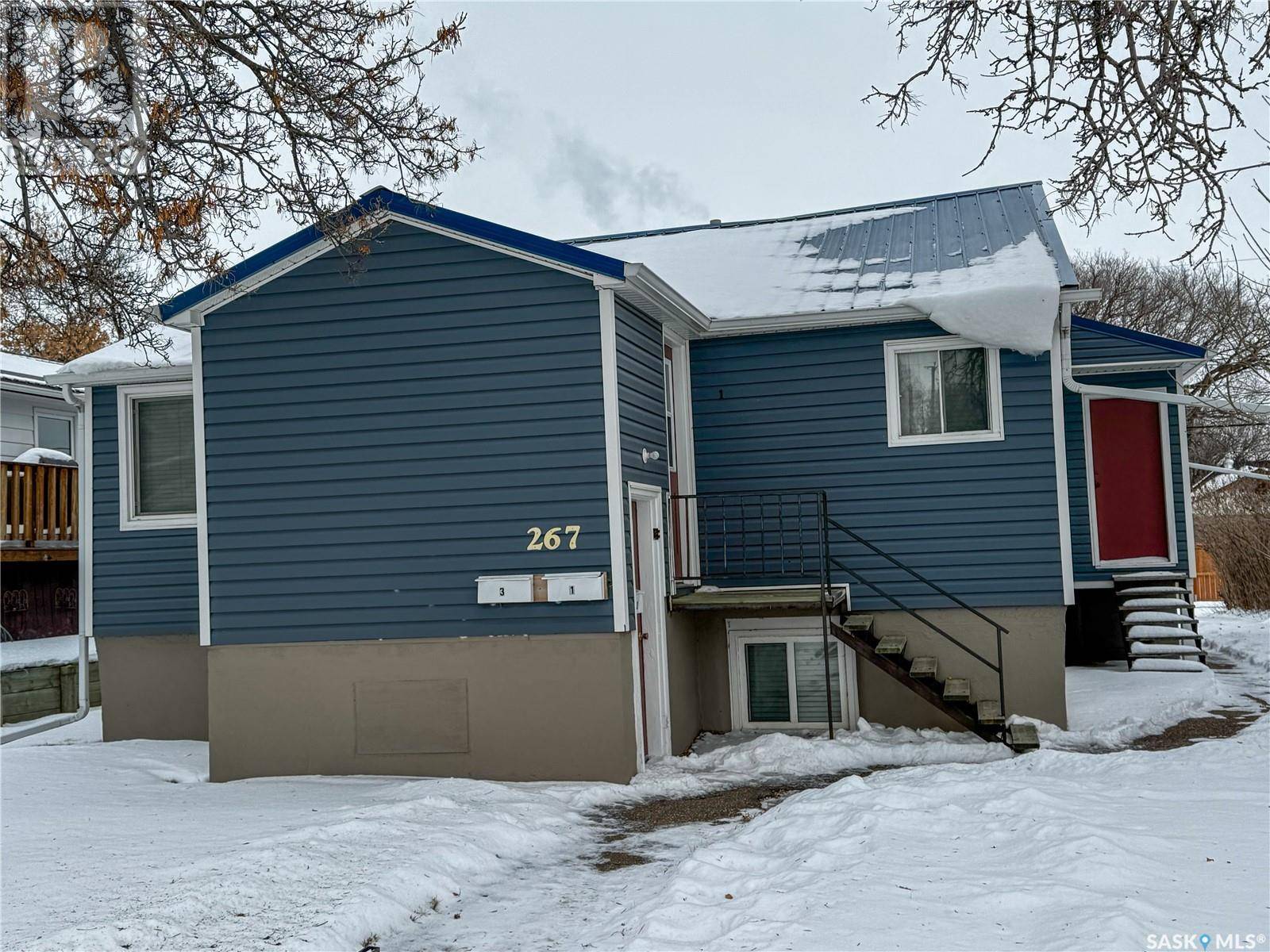 Swift Current, SK S9H0Y9,267 7th AVENUE NW