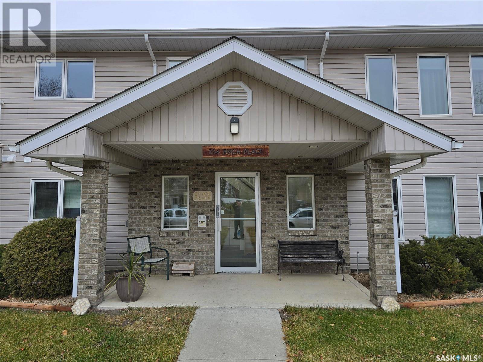 Watrous, SK S0K4T0,202 304 3rd AVENUE E