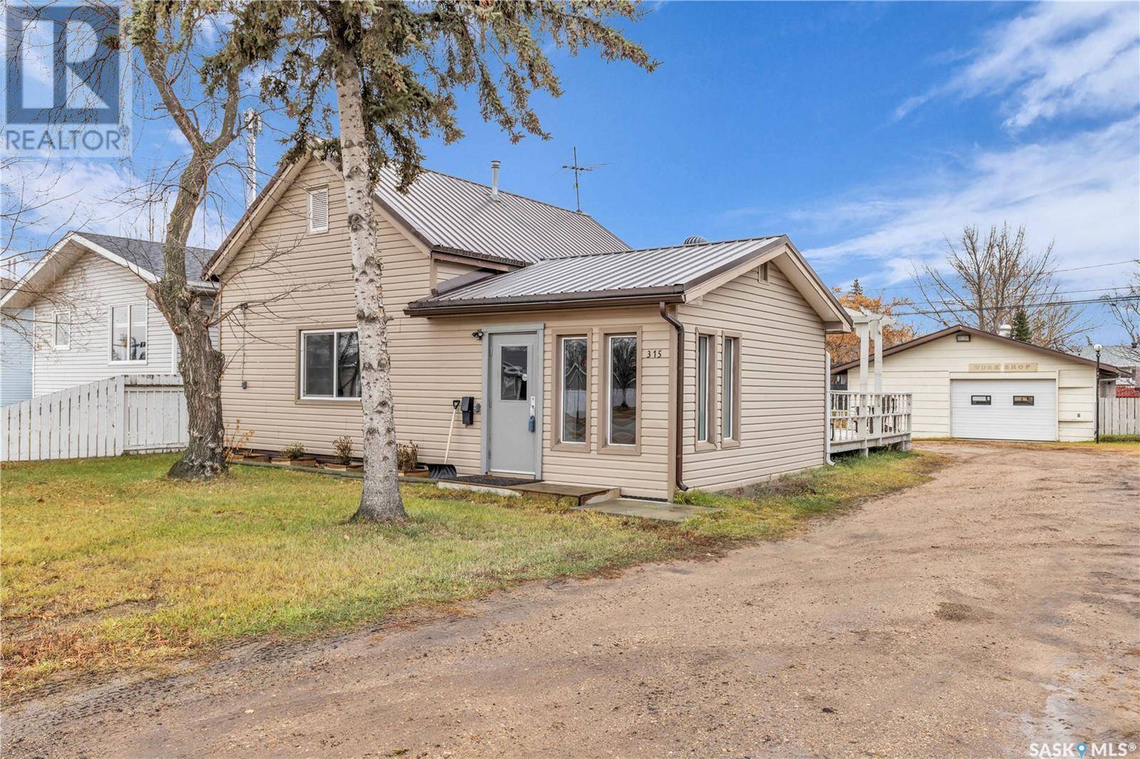 Warman, SK S0K4S0,315 Central STREET W
