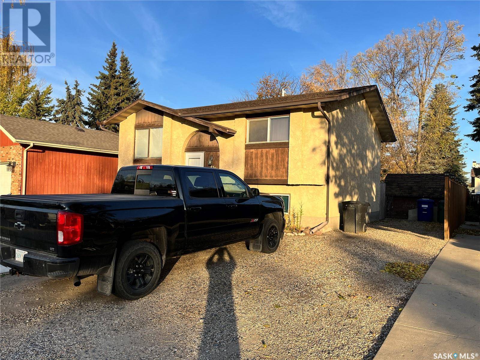 Saskatoon, SK S7K5S7,430 Lenore DRIVE