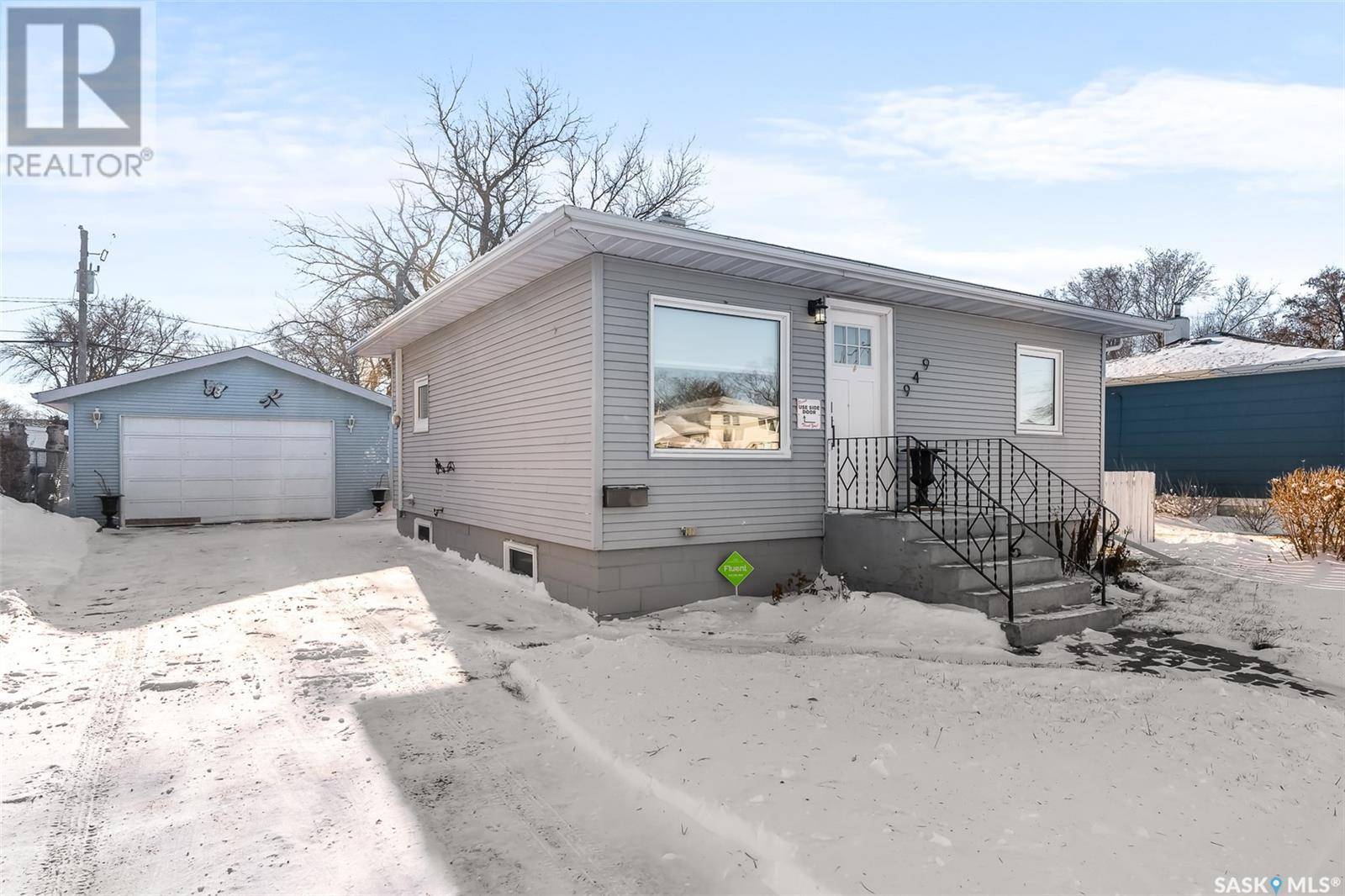 Moose Jaw, SK S6H5N9,949 Vaughan STREET W