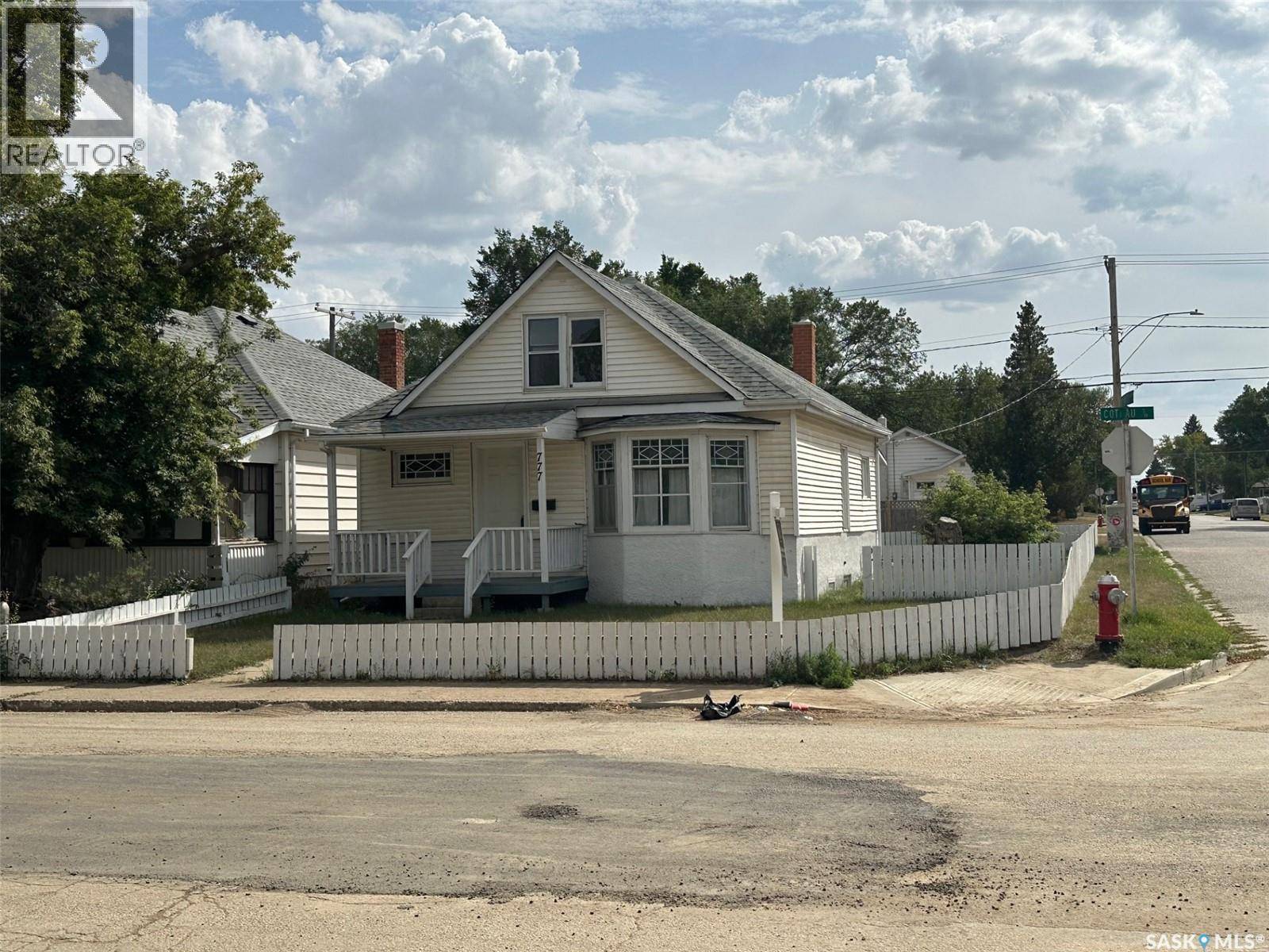 Moose Jaw, SK S6H5E7,777 Coteau STREET W