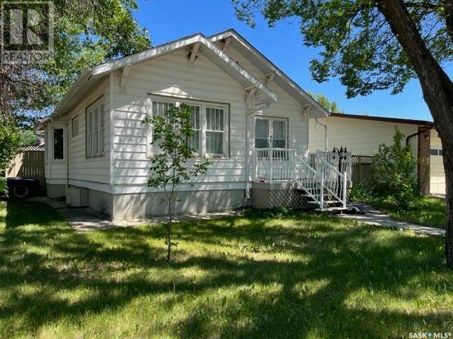 Shaunavon, SK S0N2M0,394 2nd STREET W