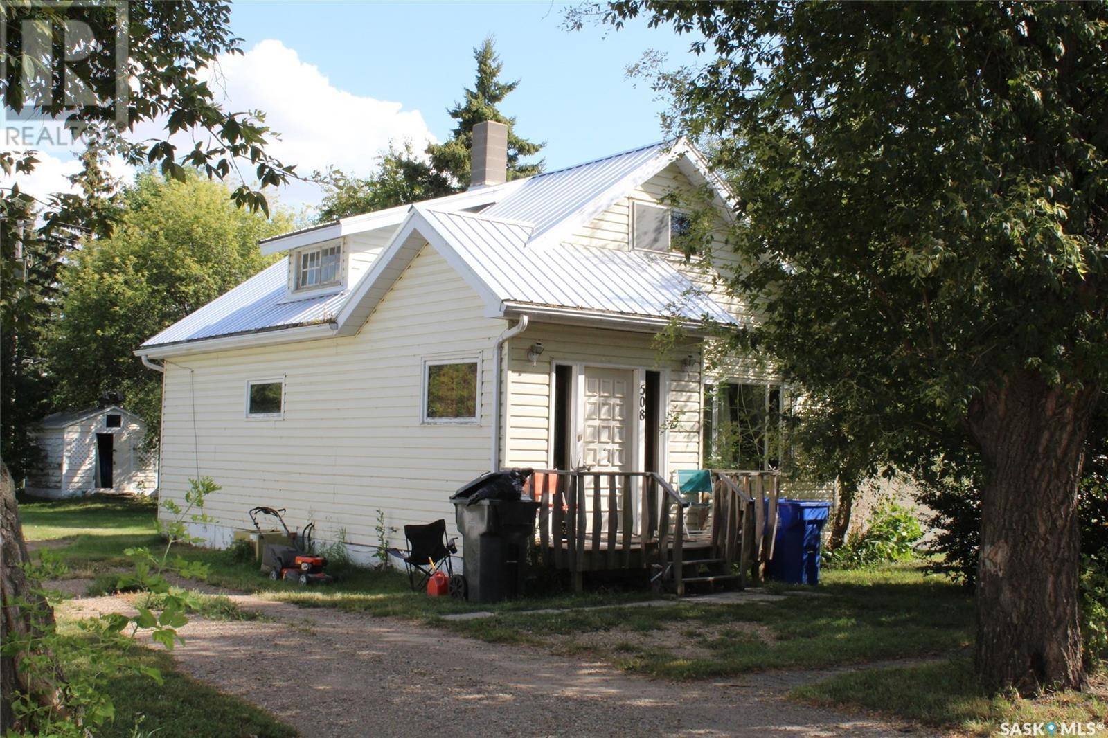 Lampman, SK S0C1N0,508 1st AVENUE E