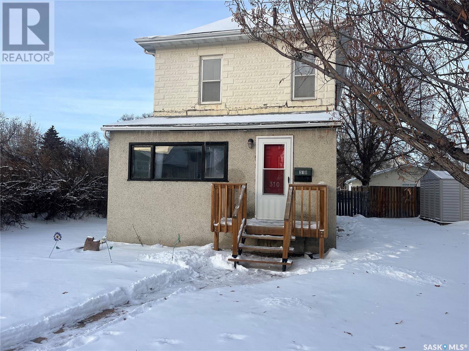 Moose Jaw, SK S6H5K8,310 Grandview STREET SW