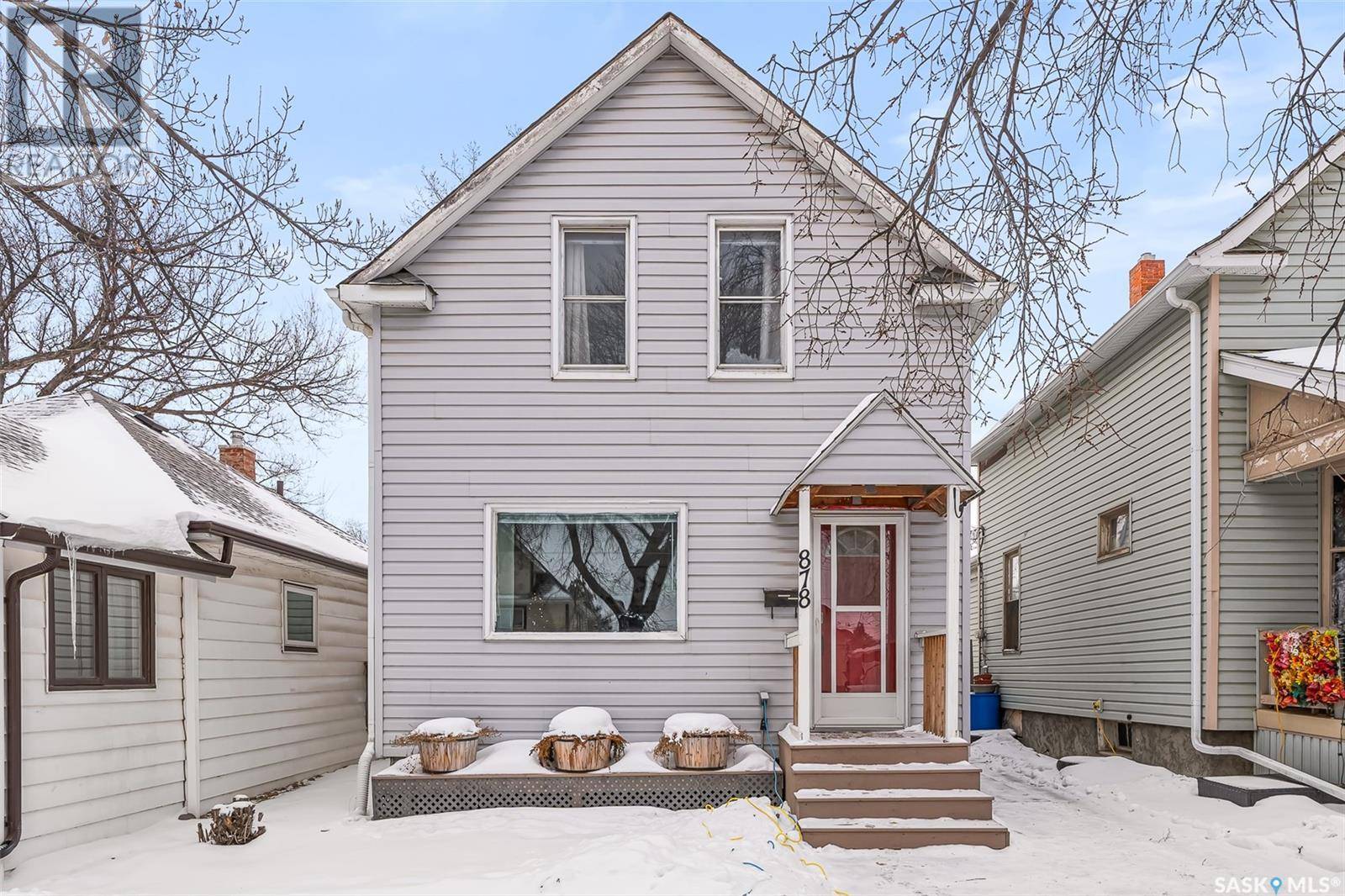 Moose Jaw, SK S6H3Y3,878 5th AVENUE NW