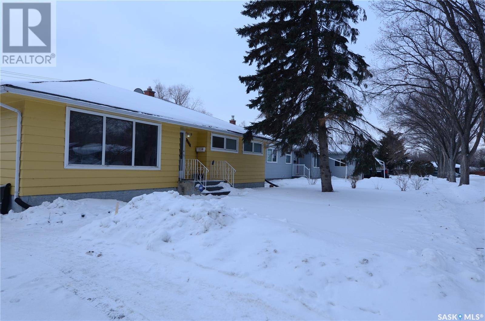 Regina, SK S4S3W1,94 Dunning CRESCENT