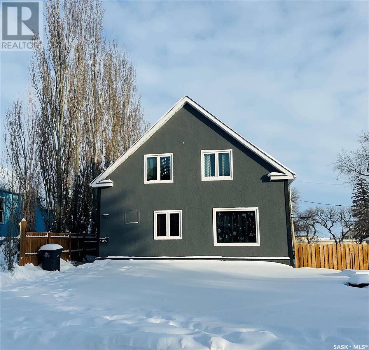 Swift Current, SK S9H0P5,387 2nd AVENUE NW