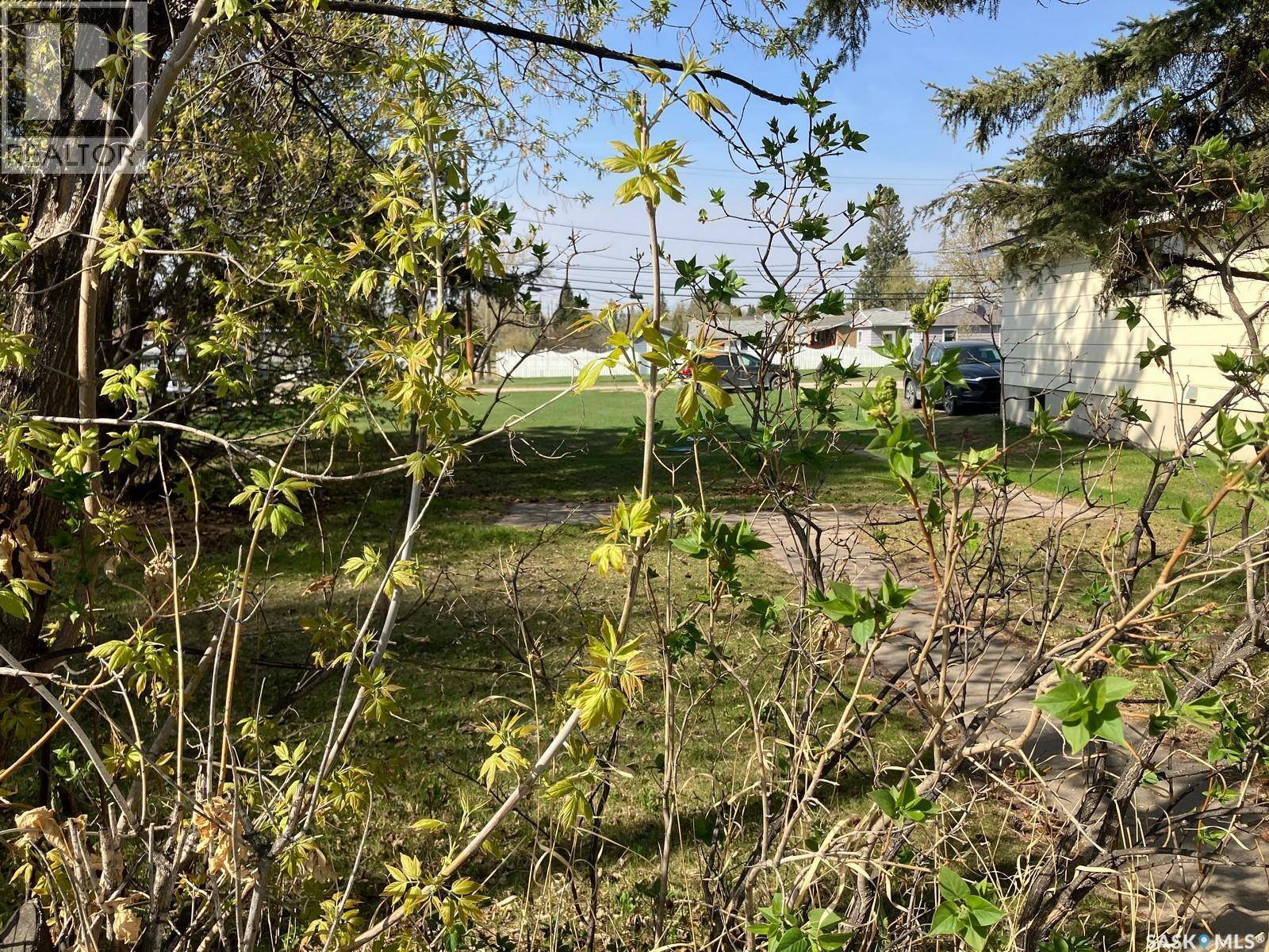 Nipawin, SK S0E1E0,307 Nipawin ROAD E