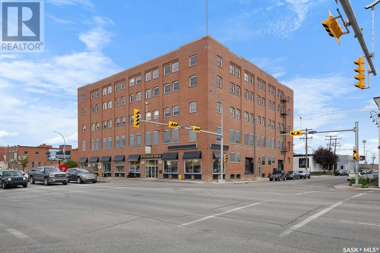 Regina, SK S4R1Y2,B-002(B) 1275 BROAD STREET