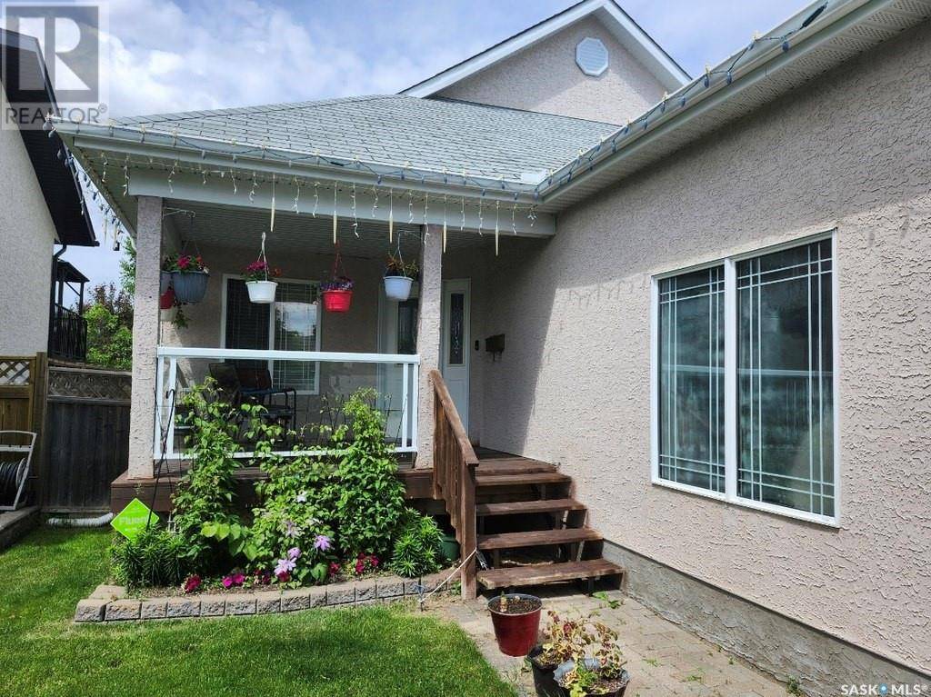 Prince Albert, SK S6X1C7,15 Longpre CRESCENT