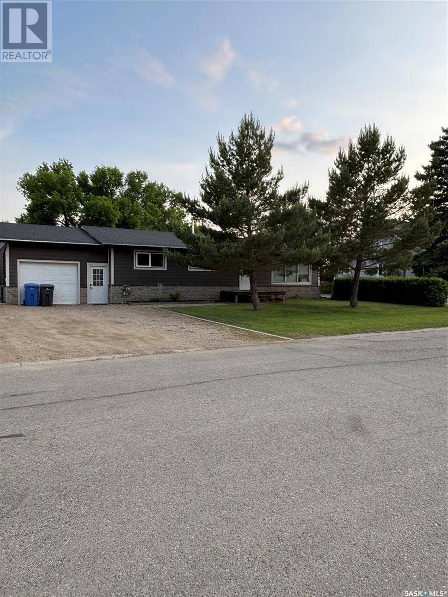 Oxbow, SK S0C2B0,845 Prospect AVENUE