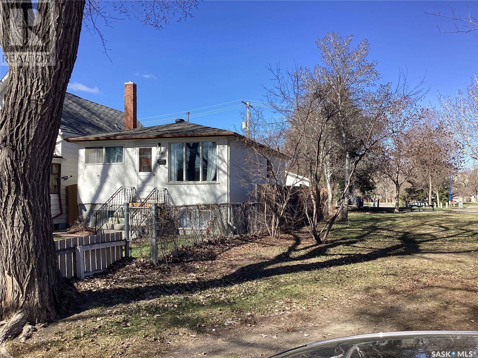 Regina, SK S4P1J5,1840 Quebec STREET