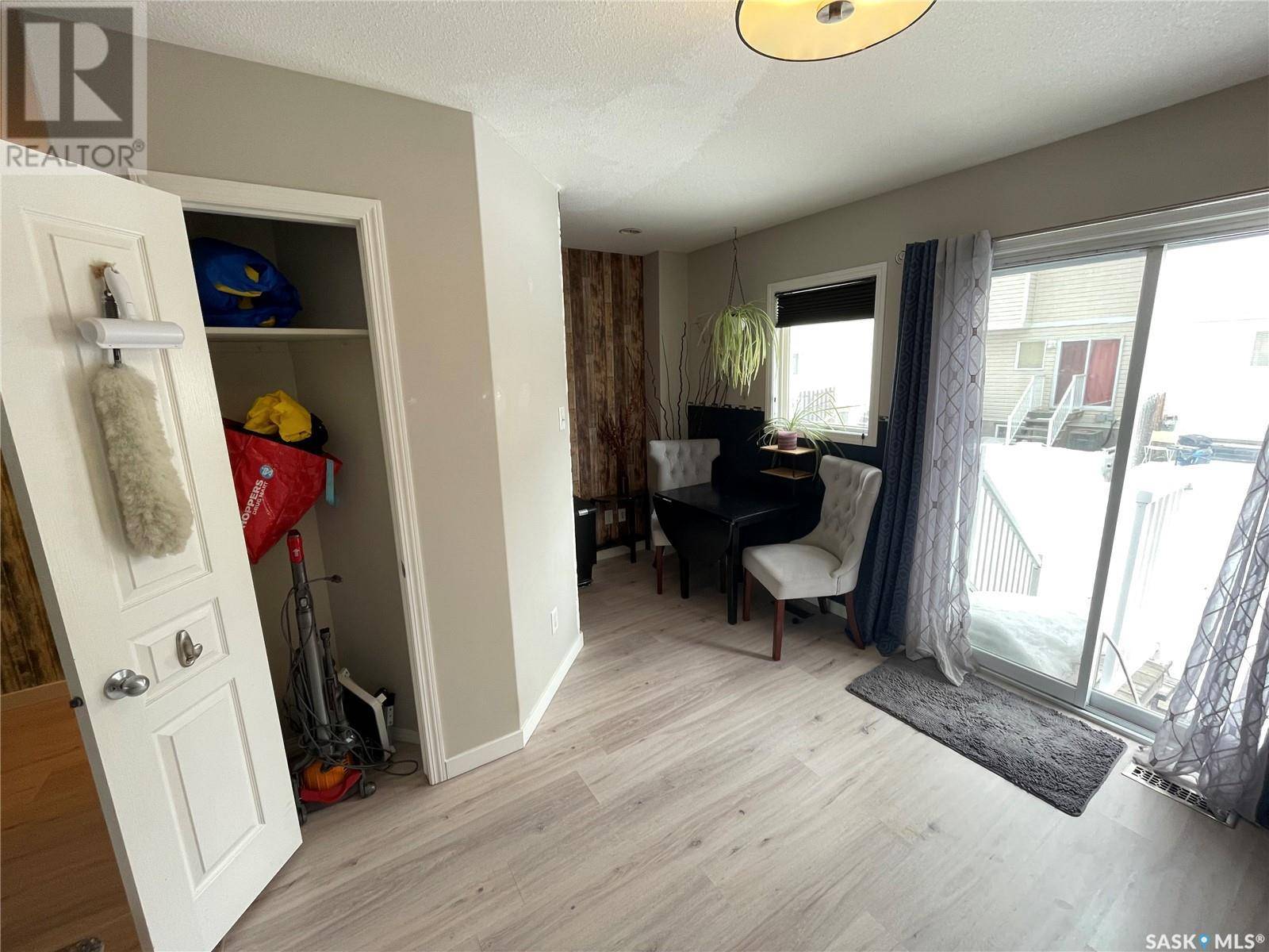 Regina, SK S4T4P1,1678 Alexandra STREET