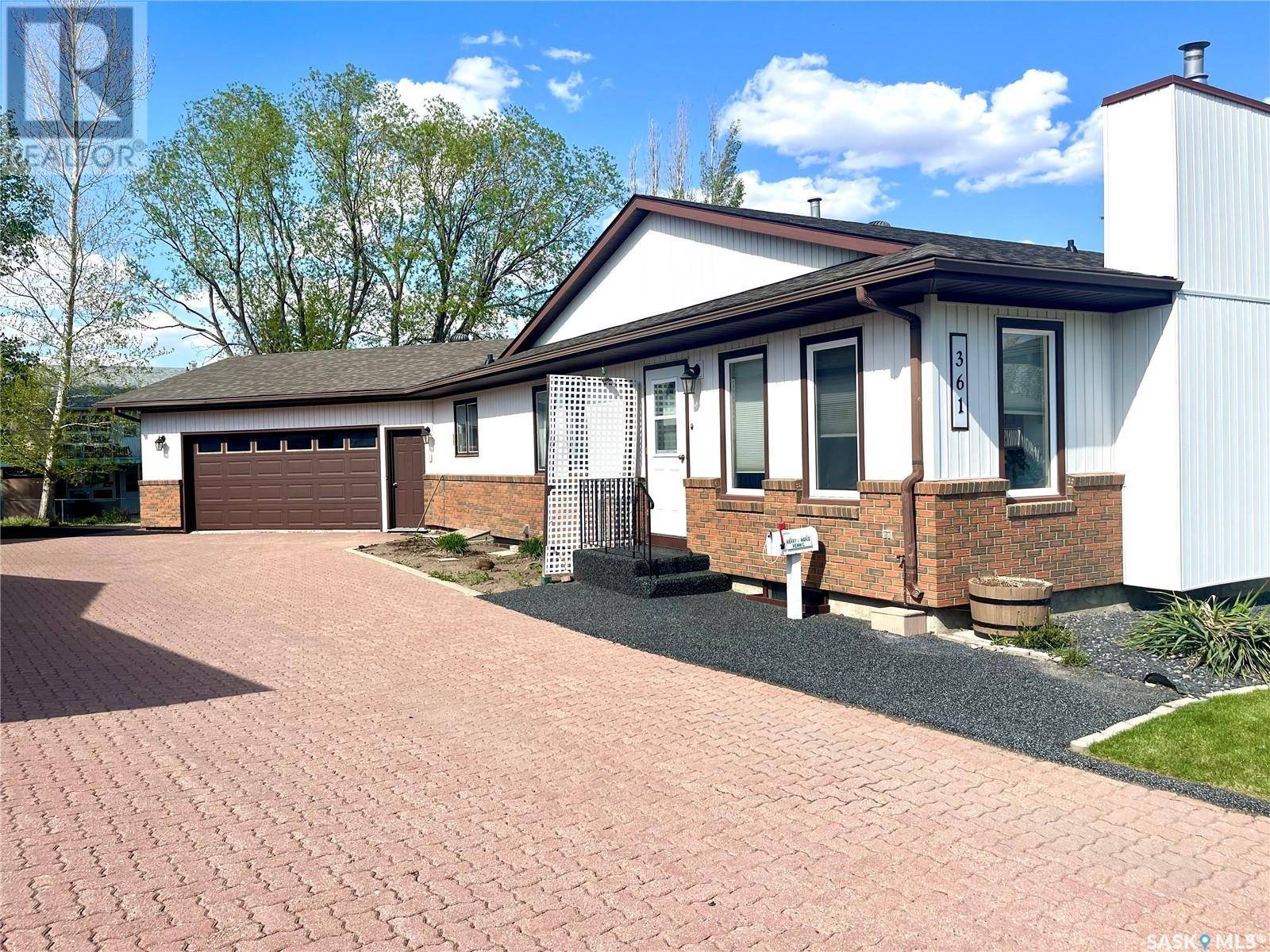 Swift Current, SK S9H4V8,361 Cypress DRIVE