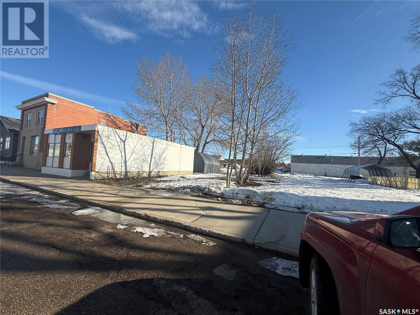 Shaunavon, SK S0N2M0,248 Centre STREET