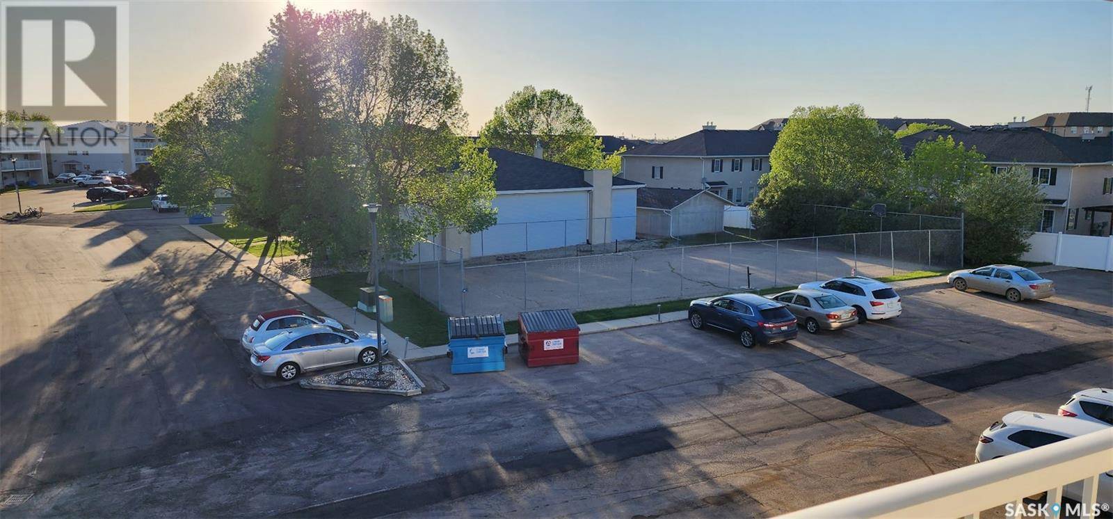 Regina, SK S4V1N9,517 2406 HESELTINE ROAD
