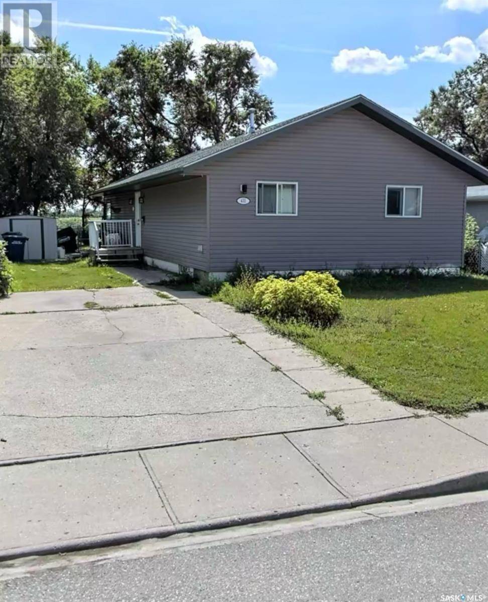 Moose Jaw, SK S6H5N1,431 Vaughan STREET W