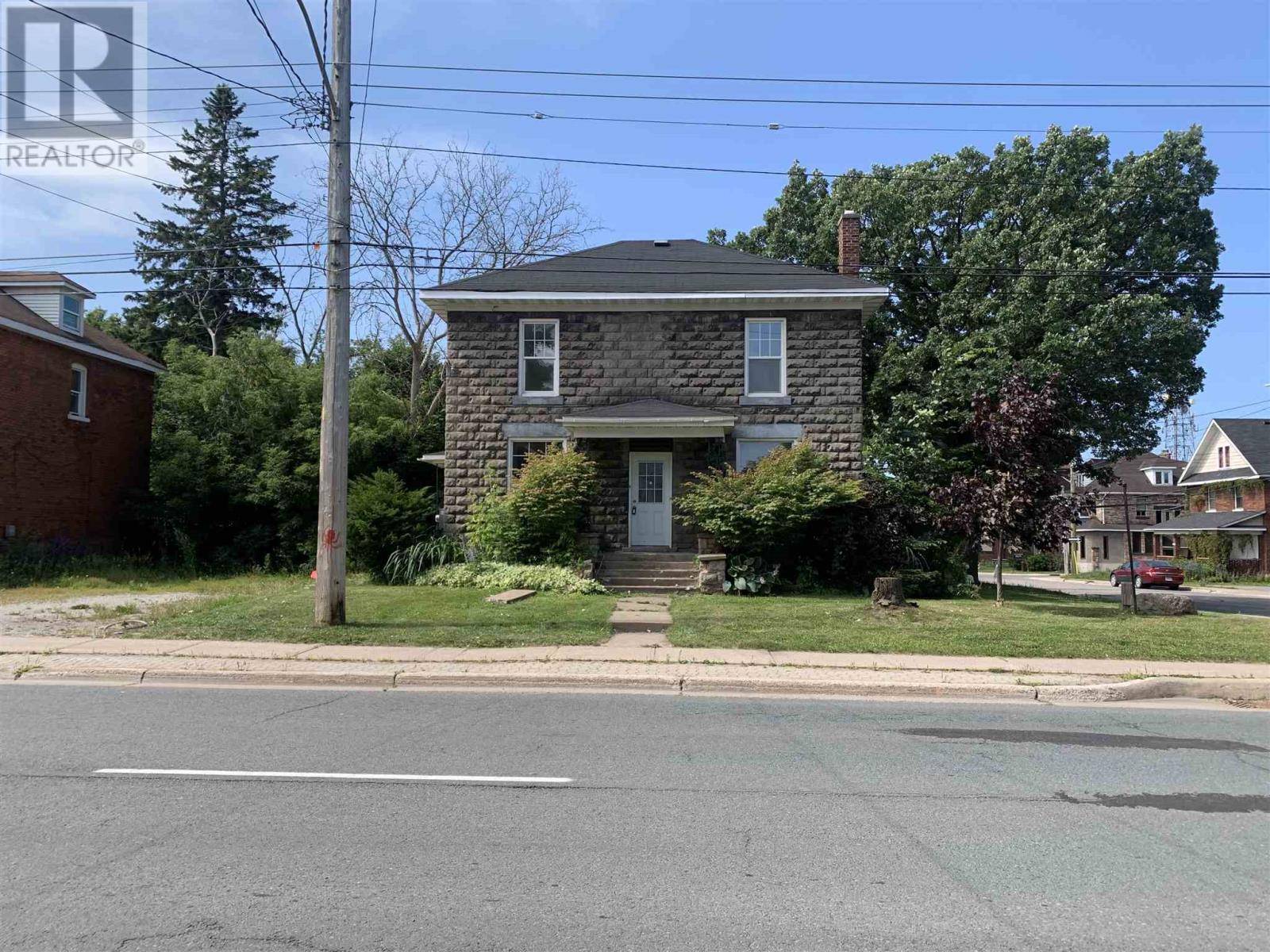 Sault Ste. Marie, ON P6A2M1,405 Wellington ST E