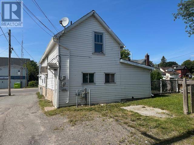 Sault Ste. Marie, ON P6A2X8,160 Bruce ST