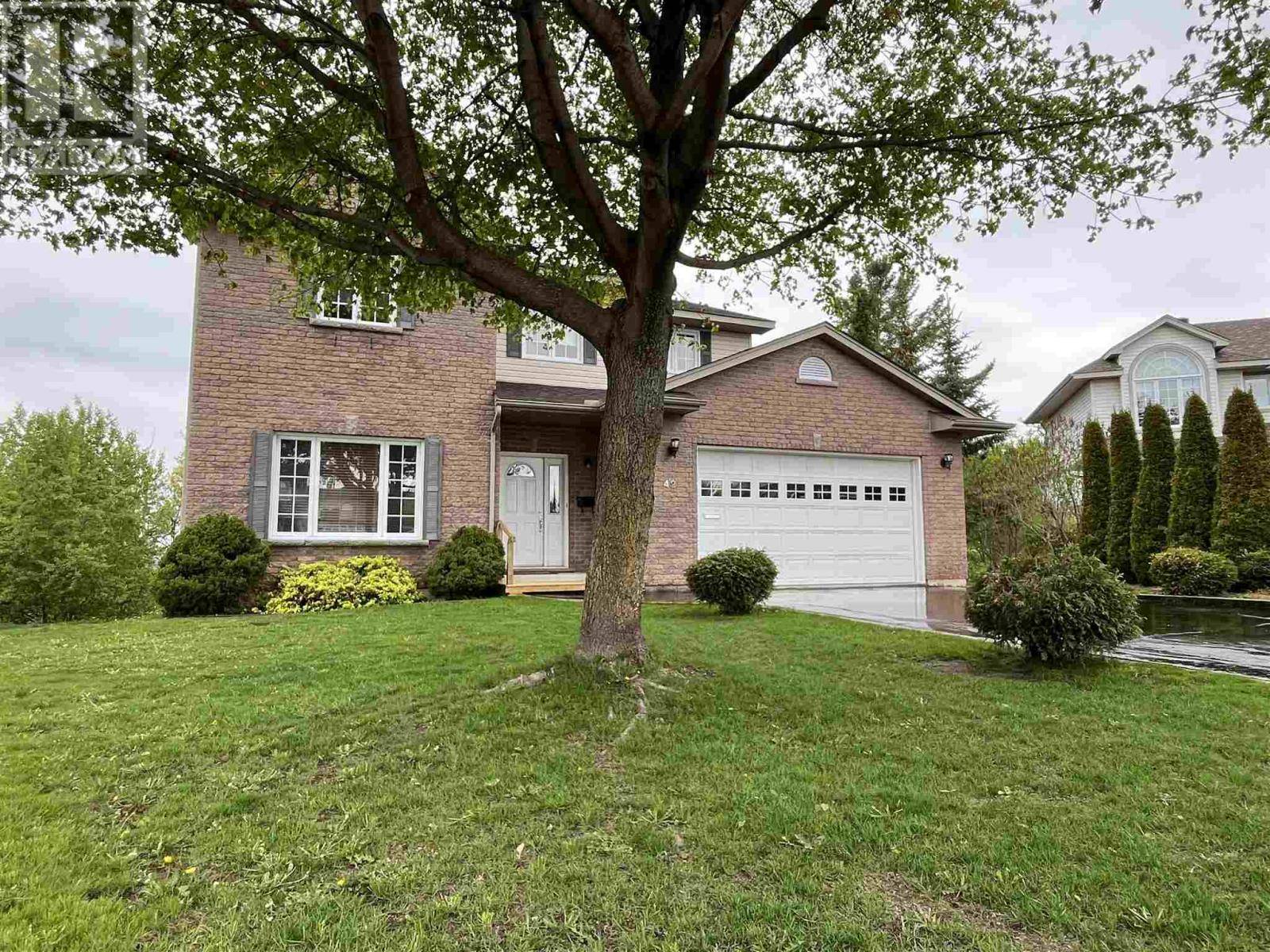 Sault Ste. Marie, ON P6B6L8,42 Cody Point CT