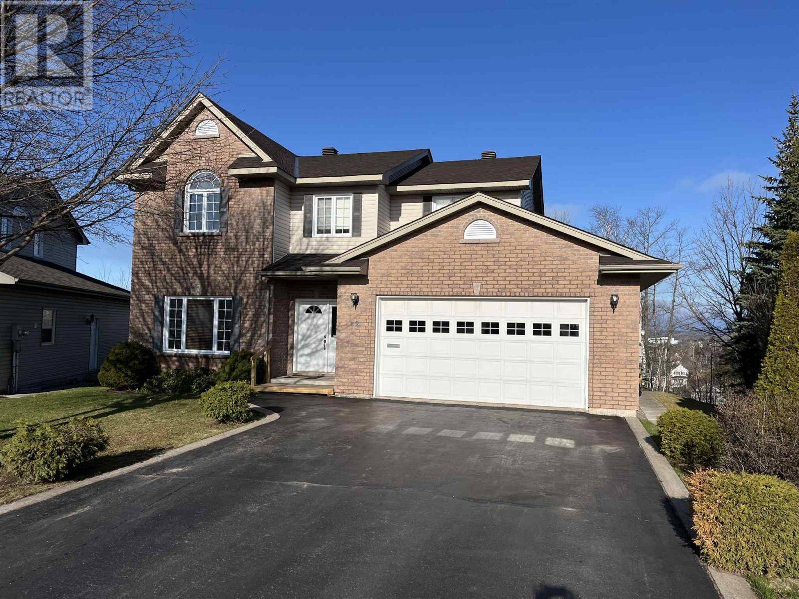 Sault Ste. Marie, ON P6B6L8,42 Cody Point CT