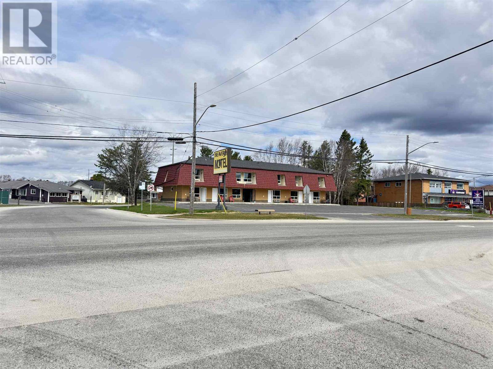 Wawa, ON P0S1K0,148 Mission RD