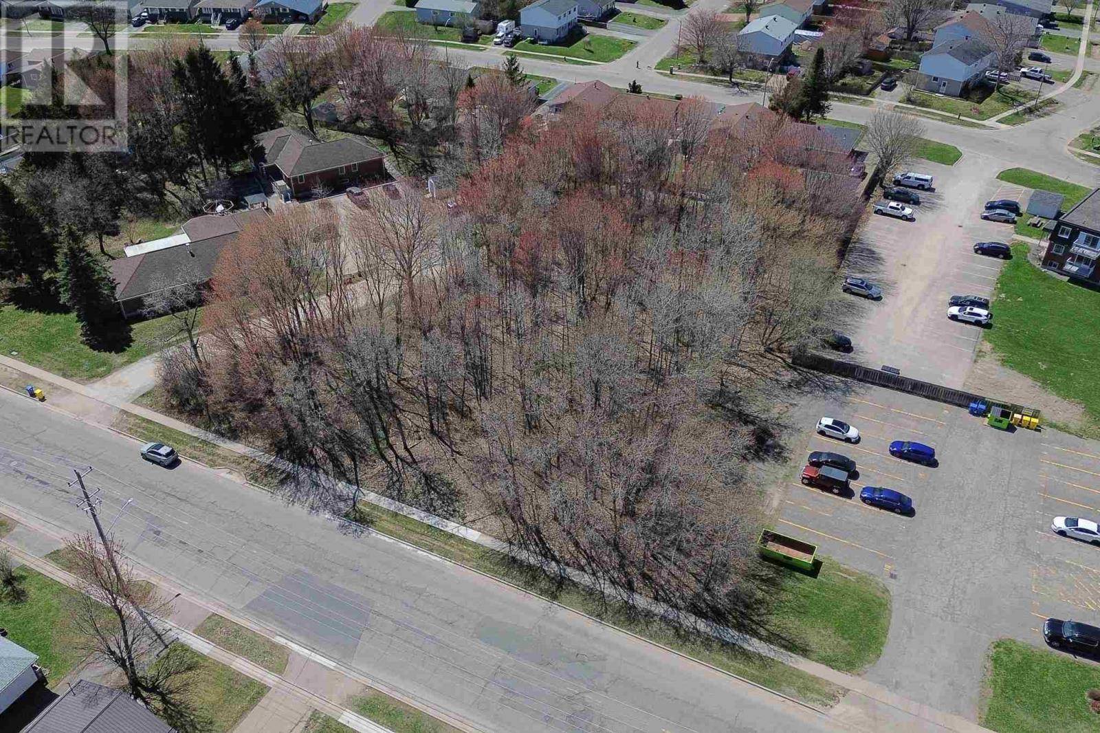 Sault Ste. Marie, ON P6A5Z2,511 Boundary RD