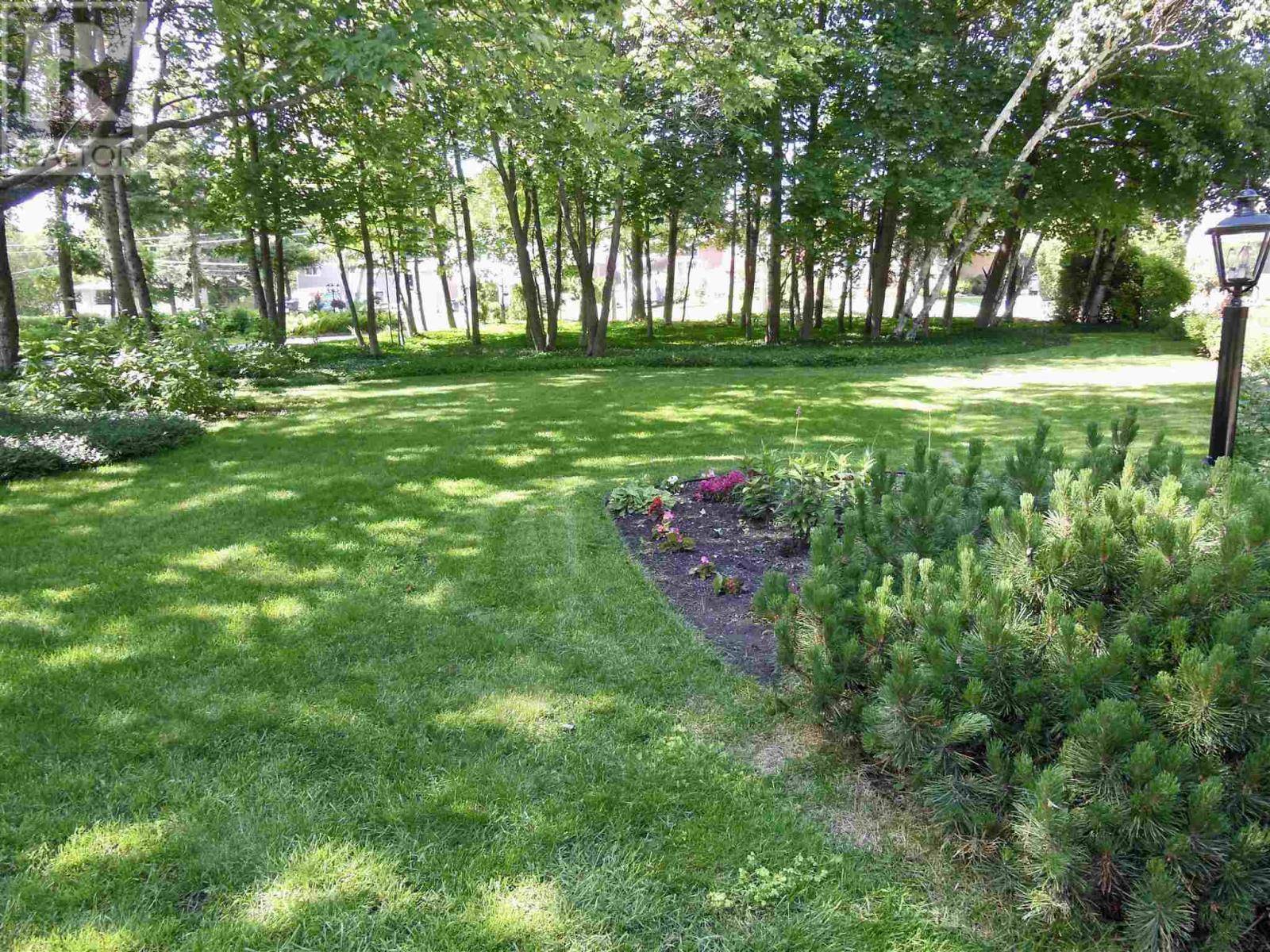 Sault Ste Marie, ON P6B1H8,471 MacDonald AVE