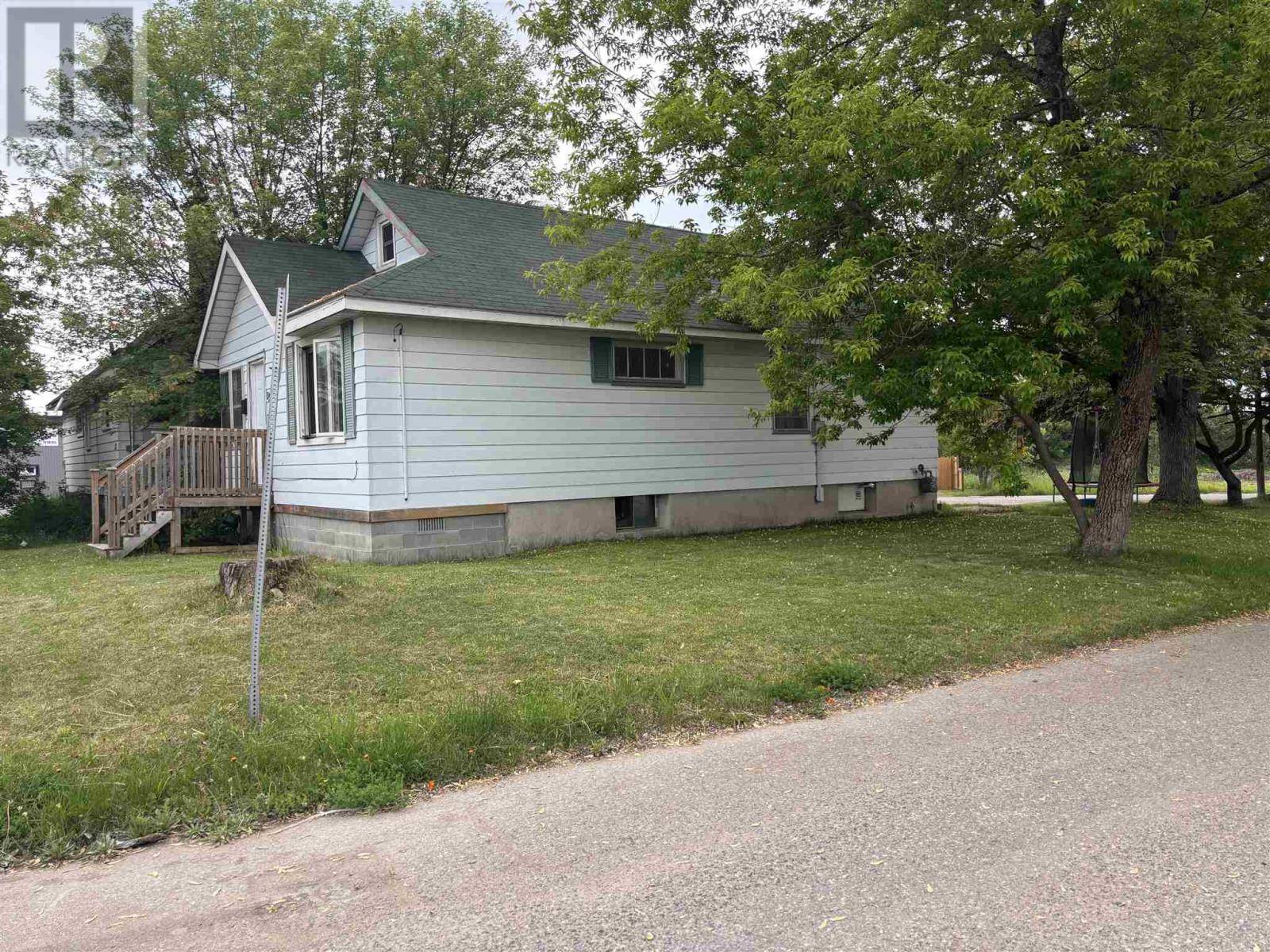 Sault Ste. Marie, ON P6B2E3,35 Walnut ST