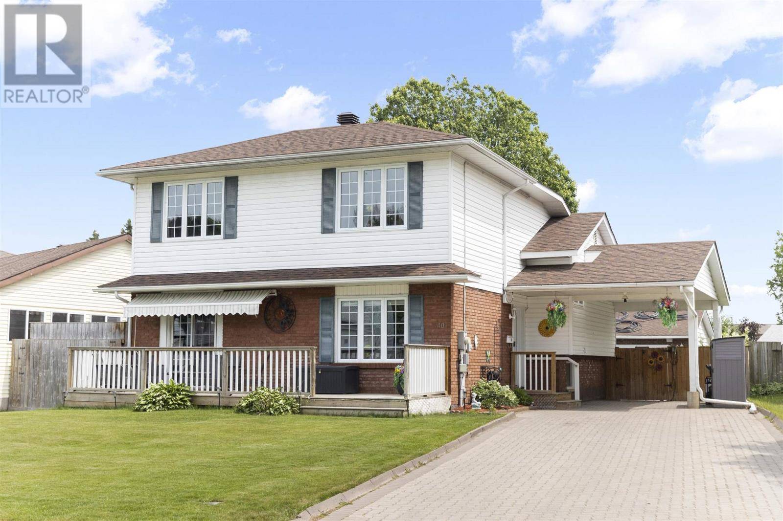 Sault Ste. Marie, ON P6A6M8,40 Taskar DR