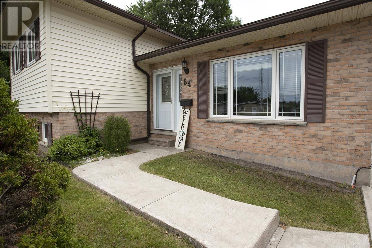 Sault Ste. Marie, ON P6A6S3,64 Autumn DR