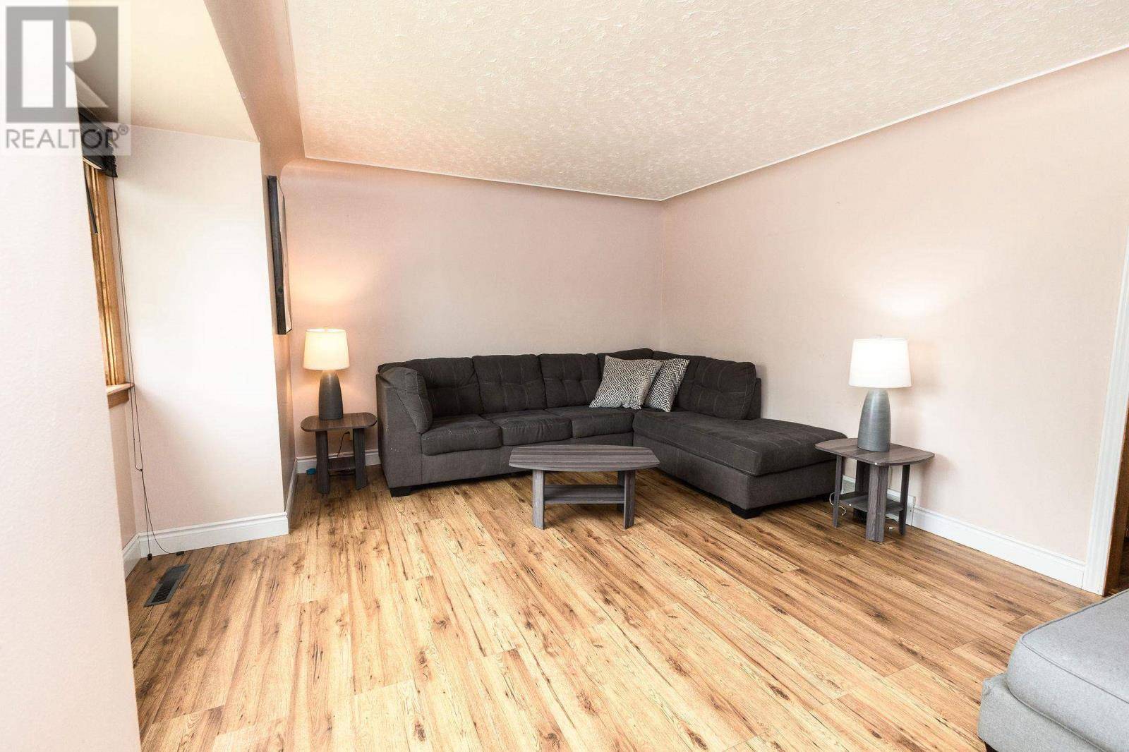 Sault Ste. Marie, ON P6C3H7,514 Bush ST