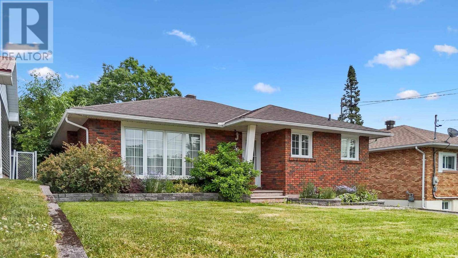 Sault Ste. Marie, ON P6B3C2,36 Labelle AVE